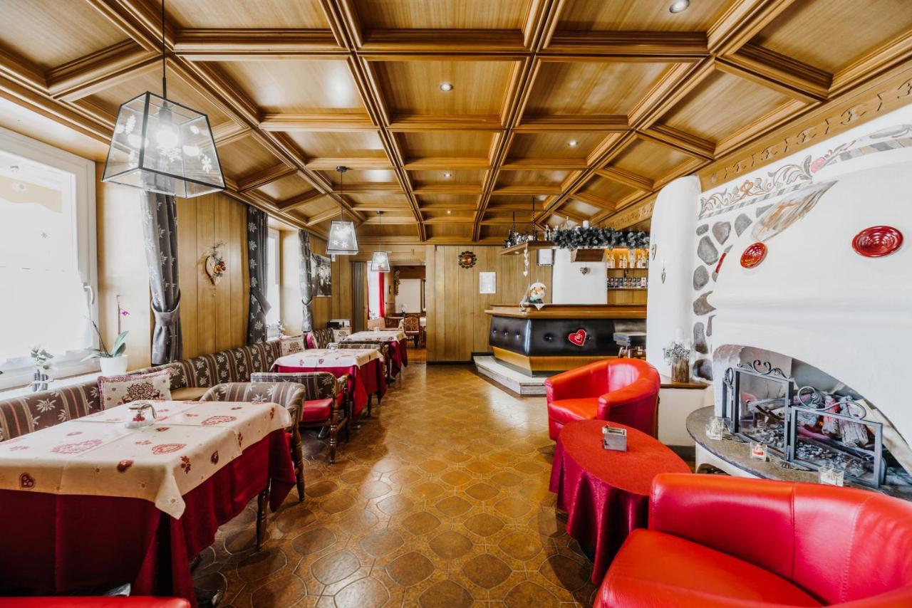 Hotel Rosa Wellness & Spa Vigo di Fassa Eksteriør bilde
