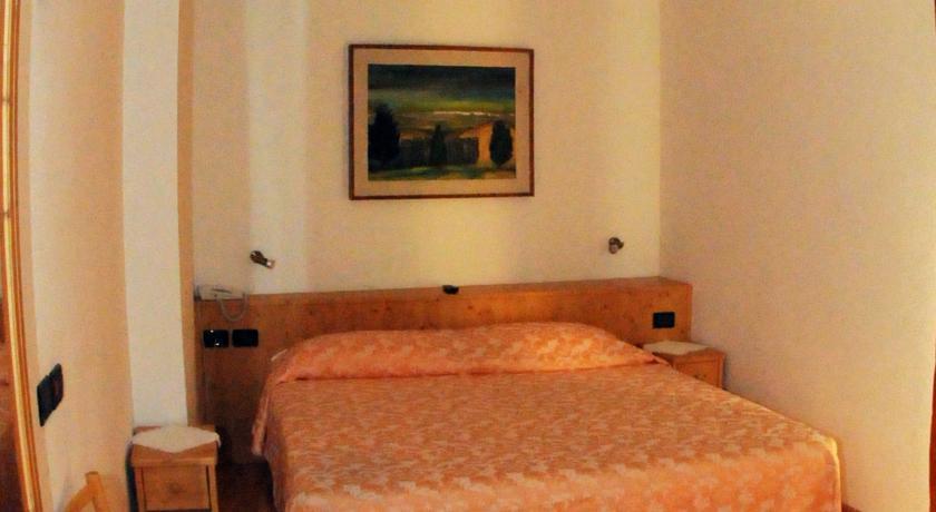 Hotel Rosa Wellness & Spa Vigo di Fassa Eksteriør bilde